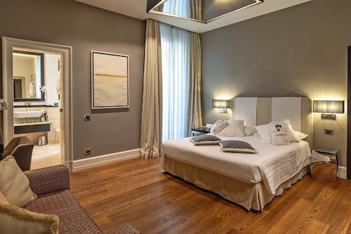 Hotel Isa