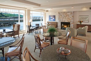 Dining - Silver Cloud Inn - Tacoma Waterfront (Tacoma)