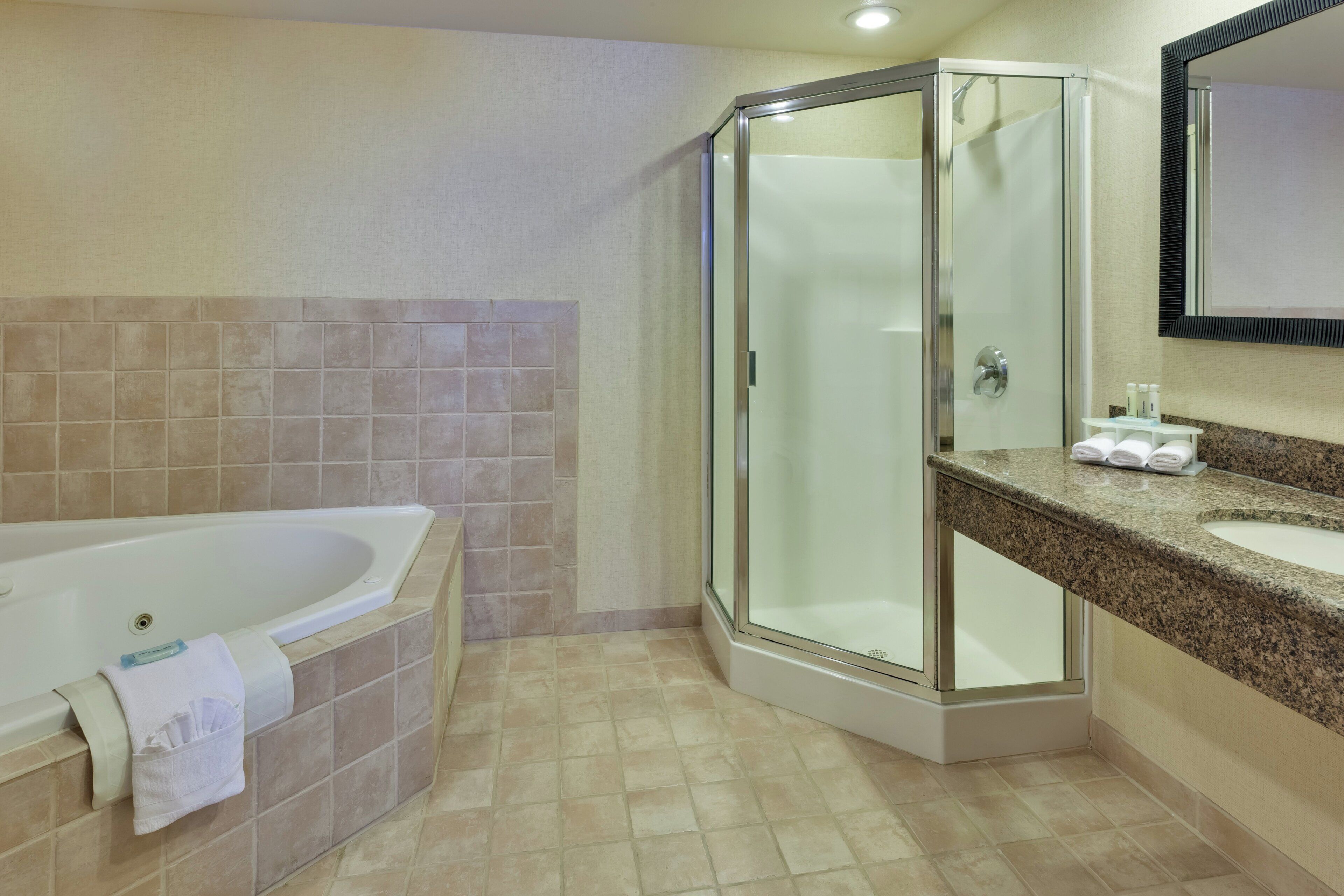 Photo - Holiday Inn Express San Francisco-Airport North by IHG