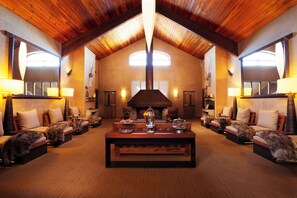 Couples treatment room(s), body treatments, hydrotherapy, aromatherapy