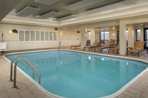 Indoor pool - Courtyard by Marriott Dayton Beavercreek (Dayton)