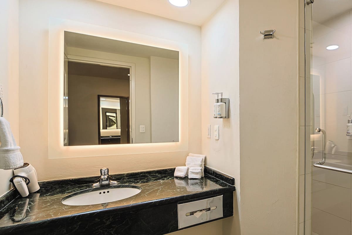 Down comforters, minibar, in-room safe, desk