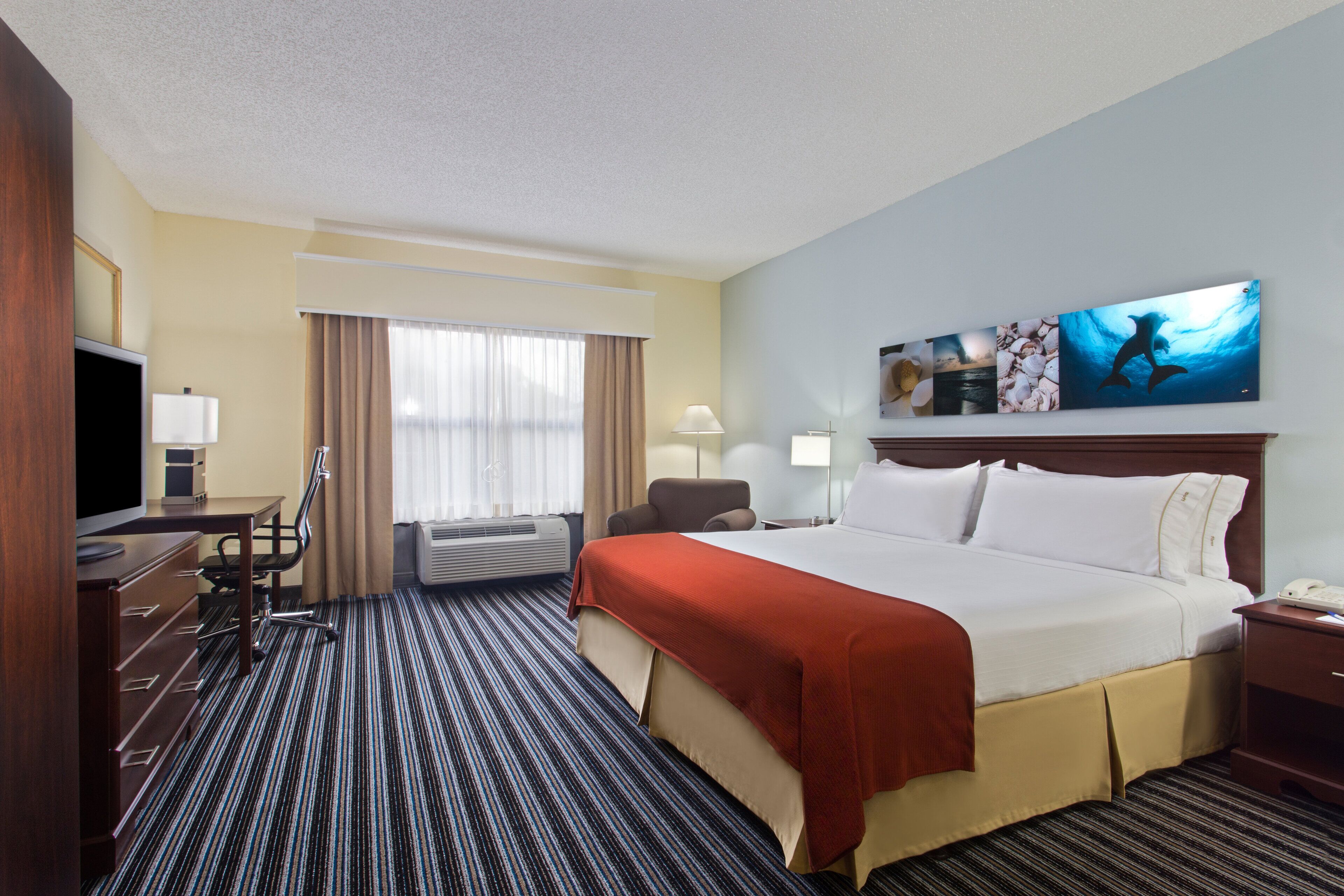 Holiday Inn Express Hotel & Suites Clearwater North-Dunedin, an IHG Hotel