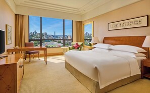 King Hilton Deluxe City View