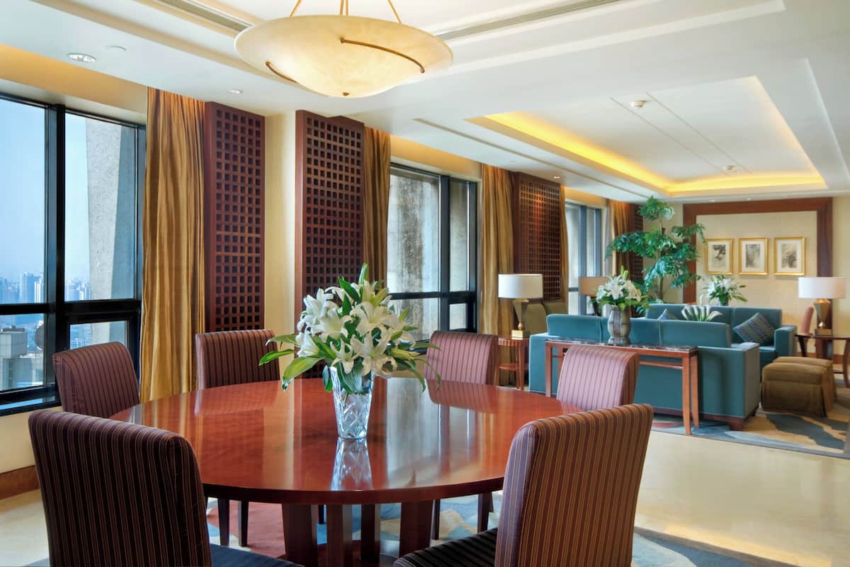 Conrad Suite | Living area