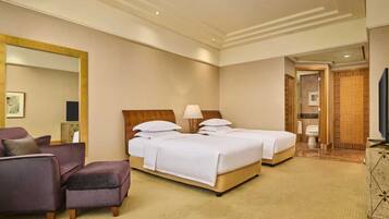 Chambre exécutive (Peni View) | Literie de qualité, minibar, coffre-fort, bureau