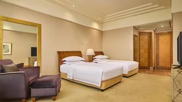 Chambre exécutive (Peni View) | Literie de qualité, minibar, coffre-fort, bureau