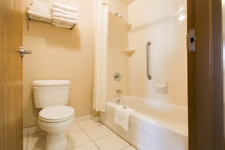 Humphry Inn Suites - Image 15