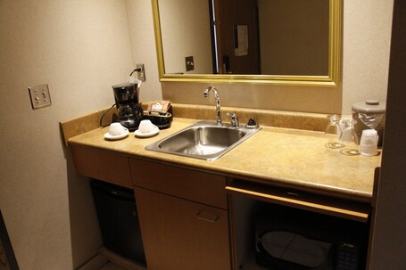Humphry Inn Suites - Image 24