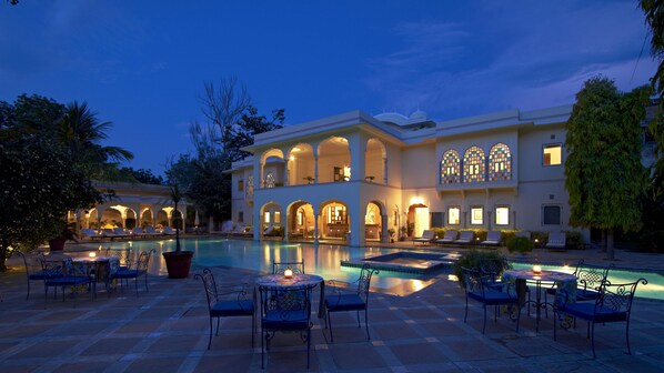 Piscina externa
