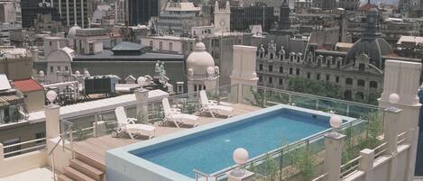 Seasonal outdoor pool