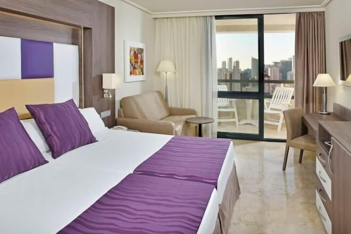 1 bedroom, minibar, in-room safe, desk