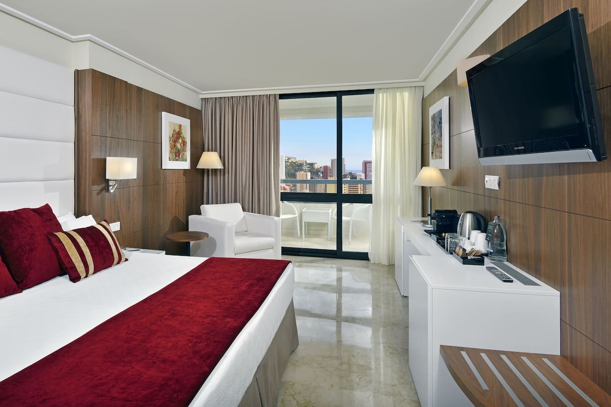1 bedroom, minibar, in-room safe, desk