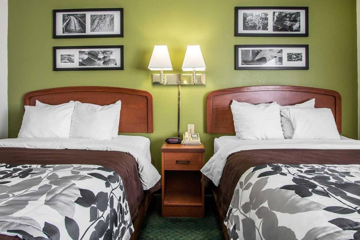 Desk, blackout drapes, iron/ironing board, free WiFi