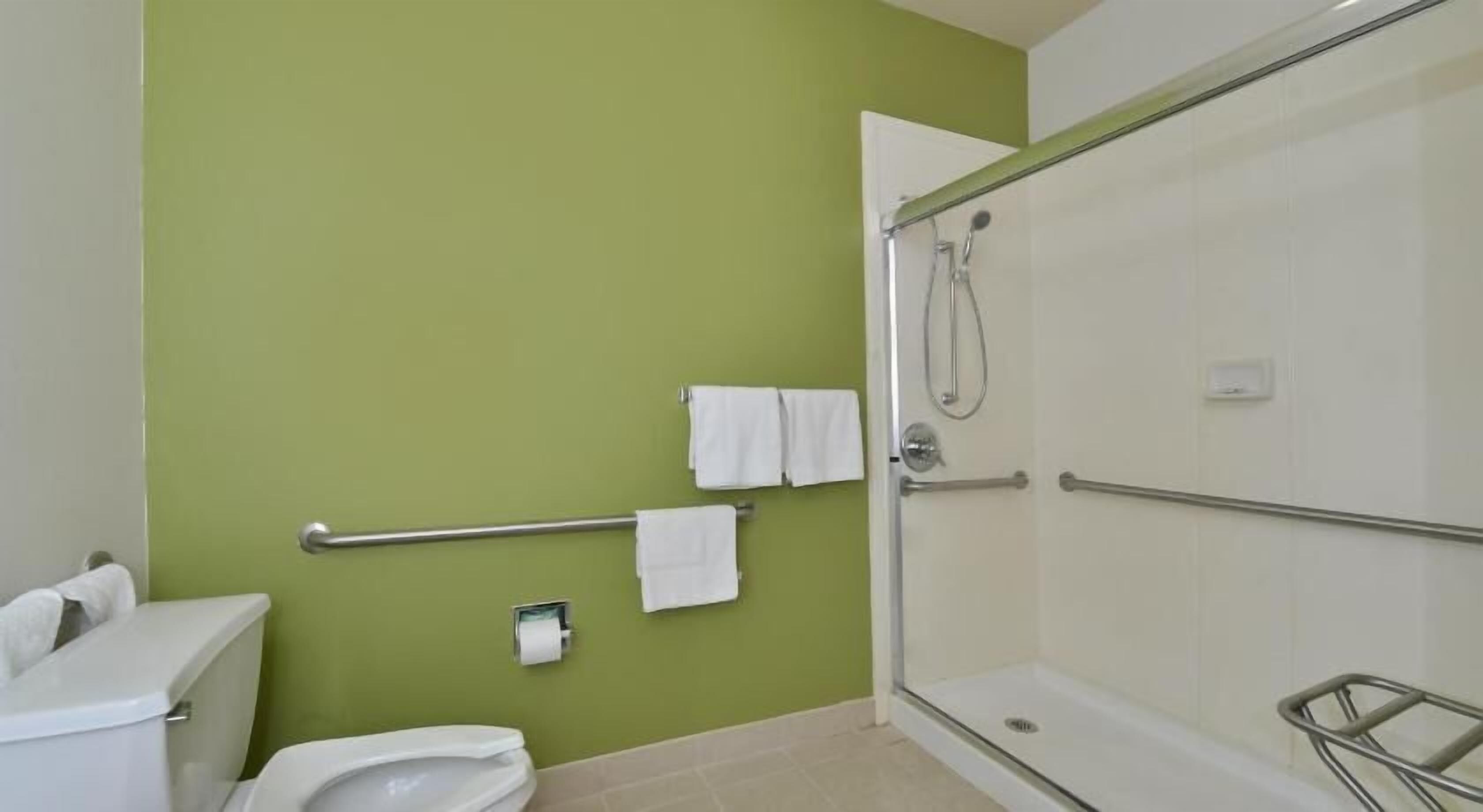 Bathroom | Hair dryer, towels