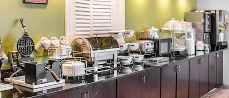 Petit déjeuner buffet compris