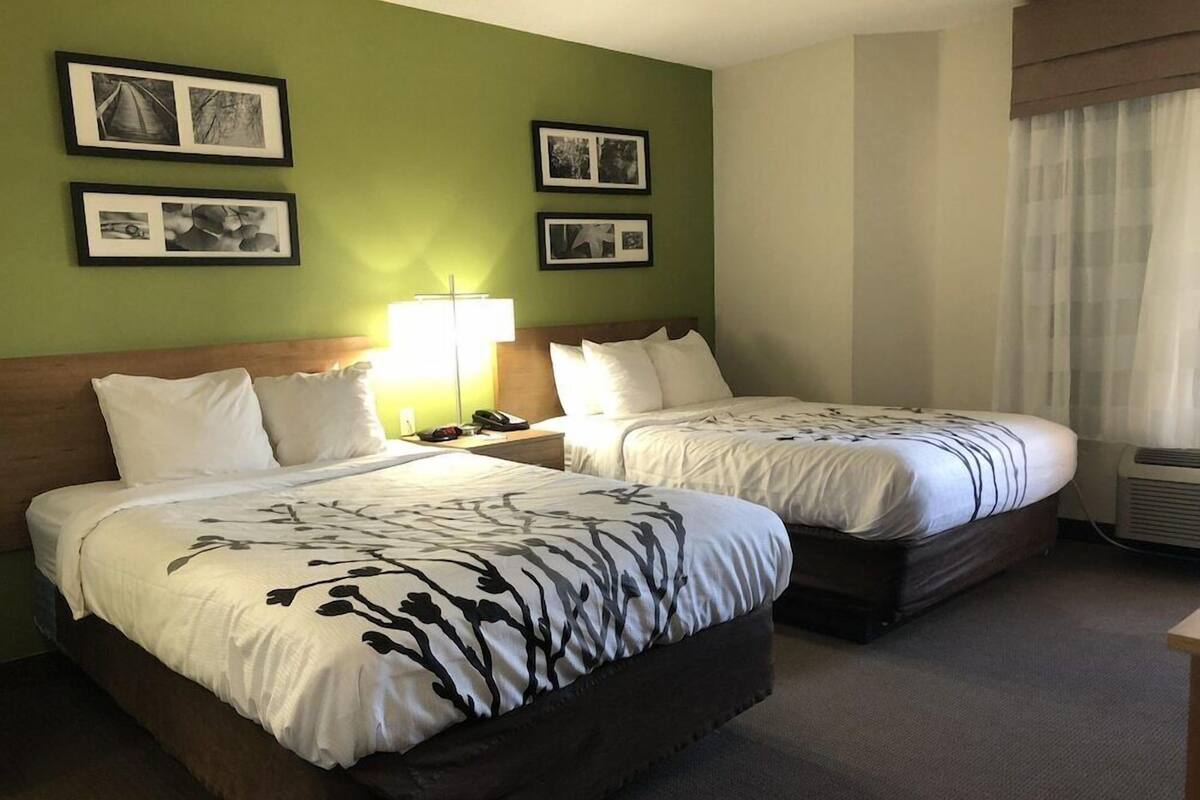 Desk, blackout drapes, iron/ironing board, free WiFi