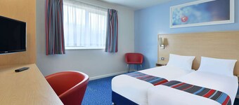 Travelodge Bicester Cherwell Valley