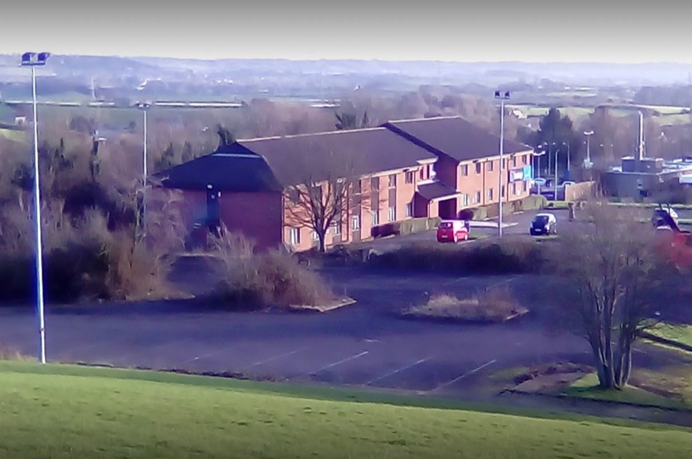 المنشأة من الخارج