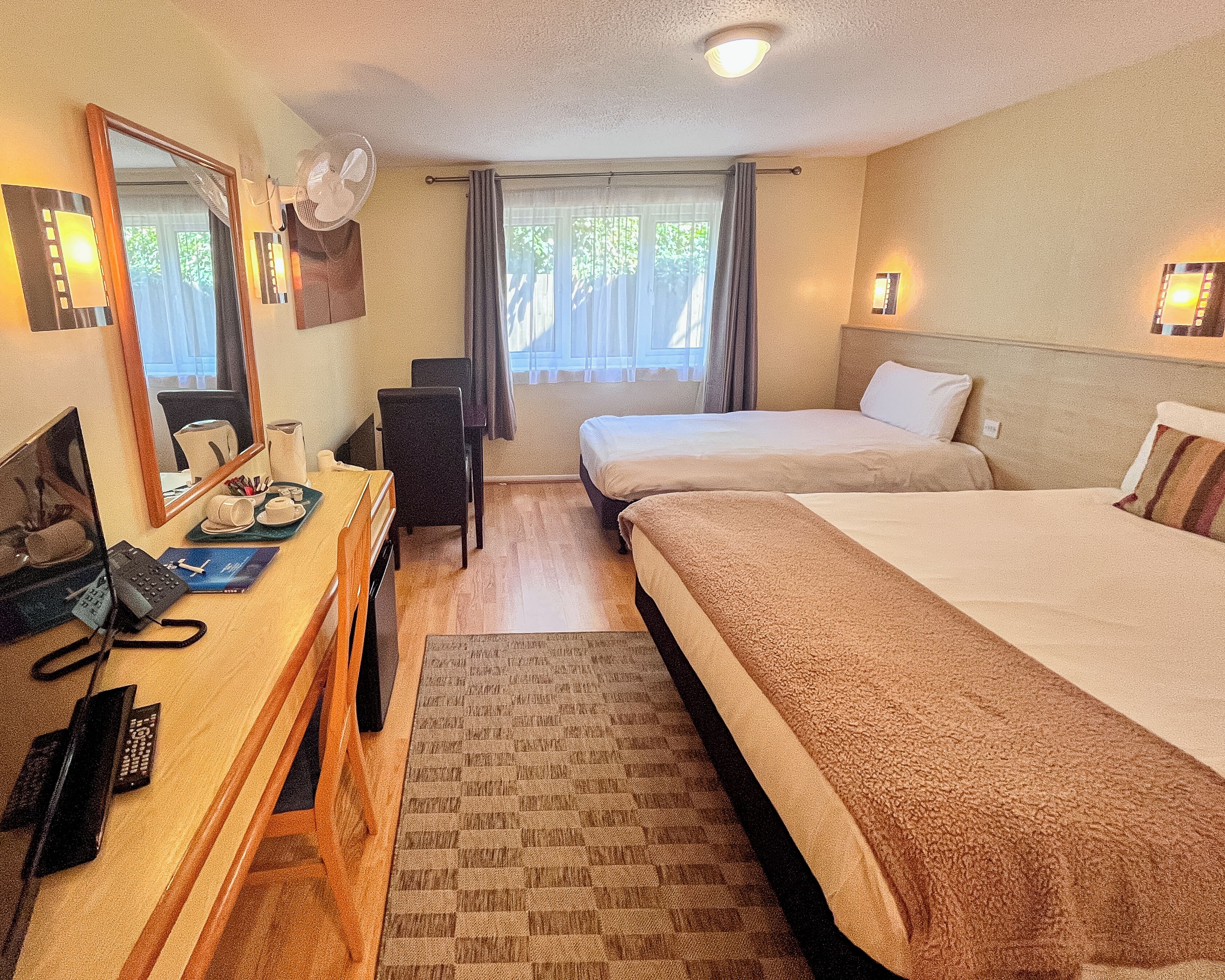 Photo - Travel Plaza Hotel