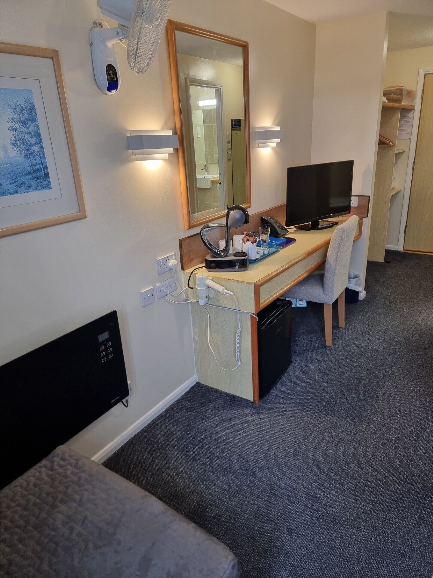 Photo - Travel Plaza Hotel