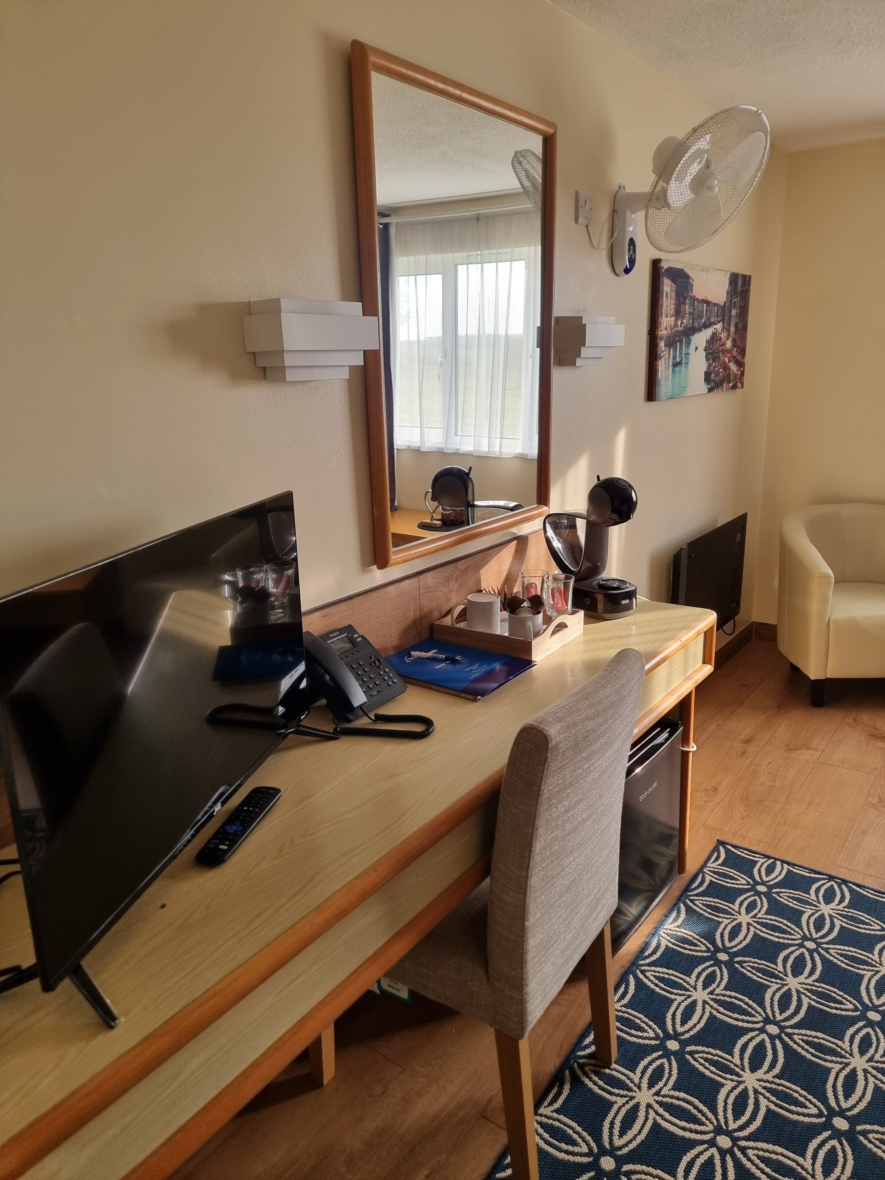 Photo - Travel Plaza Hotel