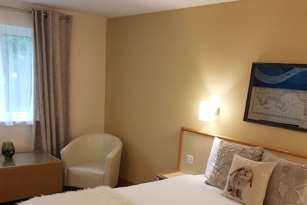 1 habitación, ropa de cama de alta calidad y colchones Select Comfort