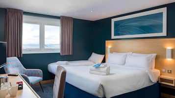 Desk, iron/ironing board, rollaway beds, WiFi