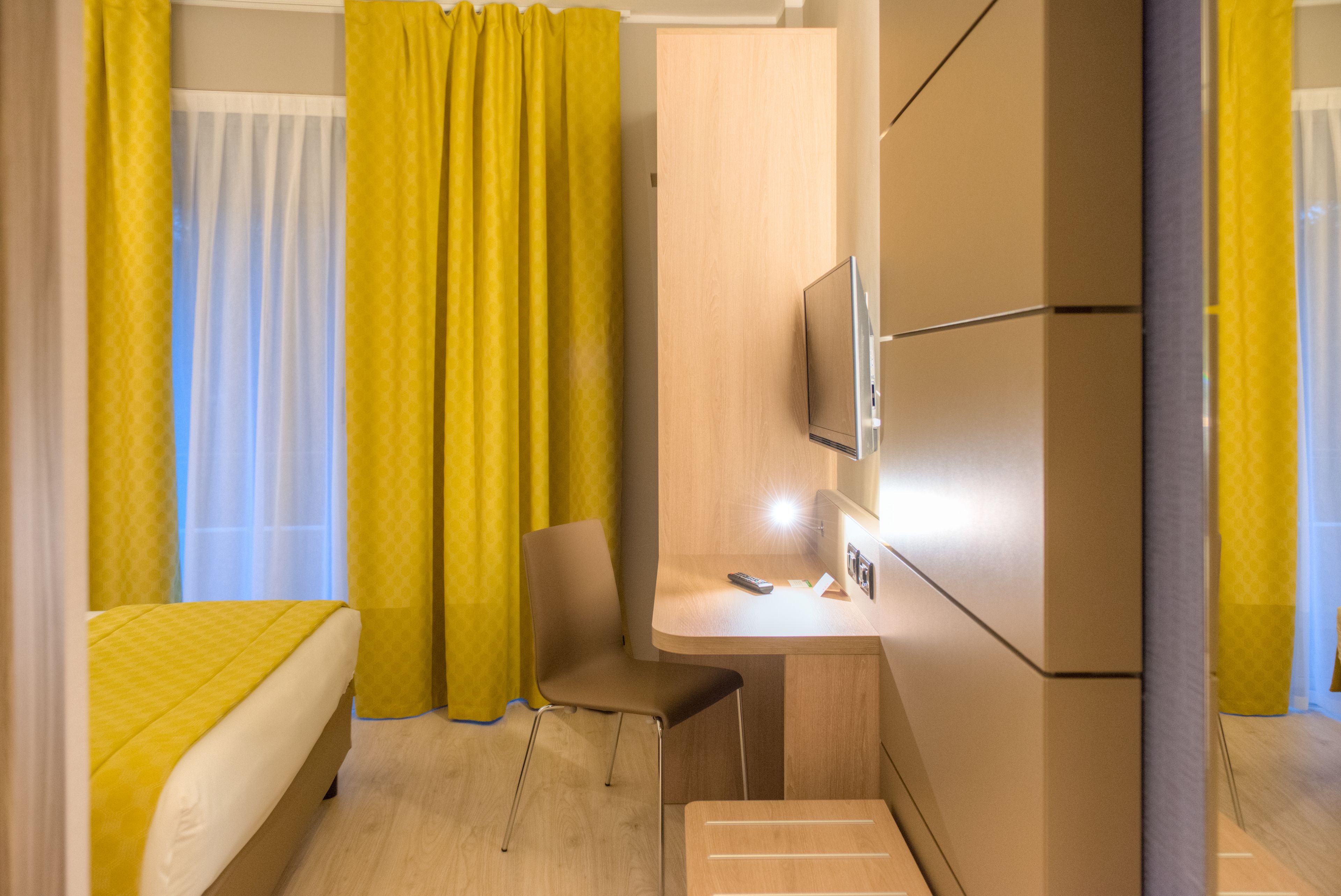 1 bedroom, minibar, in-room safe, desk