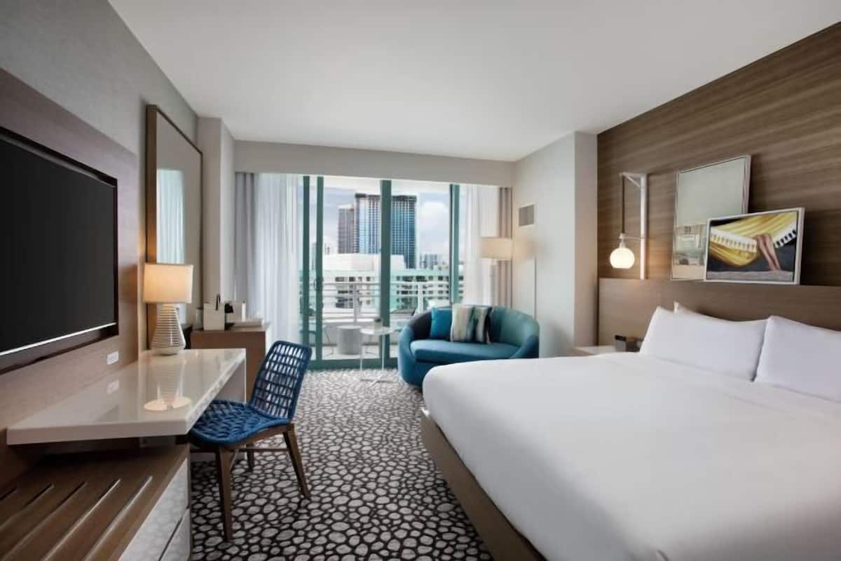 Premium bedding, pillow-top beds, in-room safe, iron/ironing board