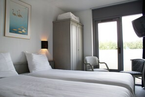 Standard Double Room, Balcony | Free WiFi, bed sheets, alarm clocks