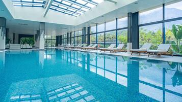 Indoor pool, 2 outdoor pools, pool umbrellas, sun loungers