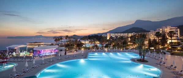 Indoor pool, 2 outdoor pools, pool umbrellas, sun loungers