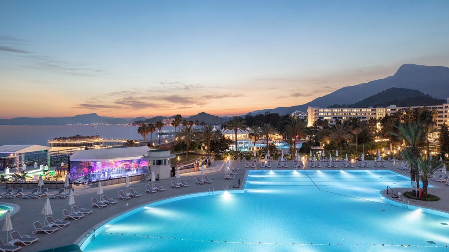 Mirage Park Resort - Premium All Inclusive