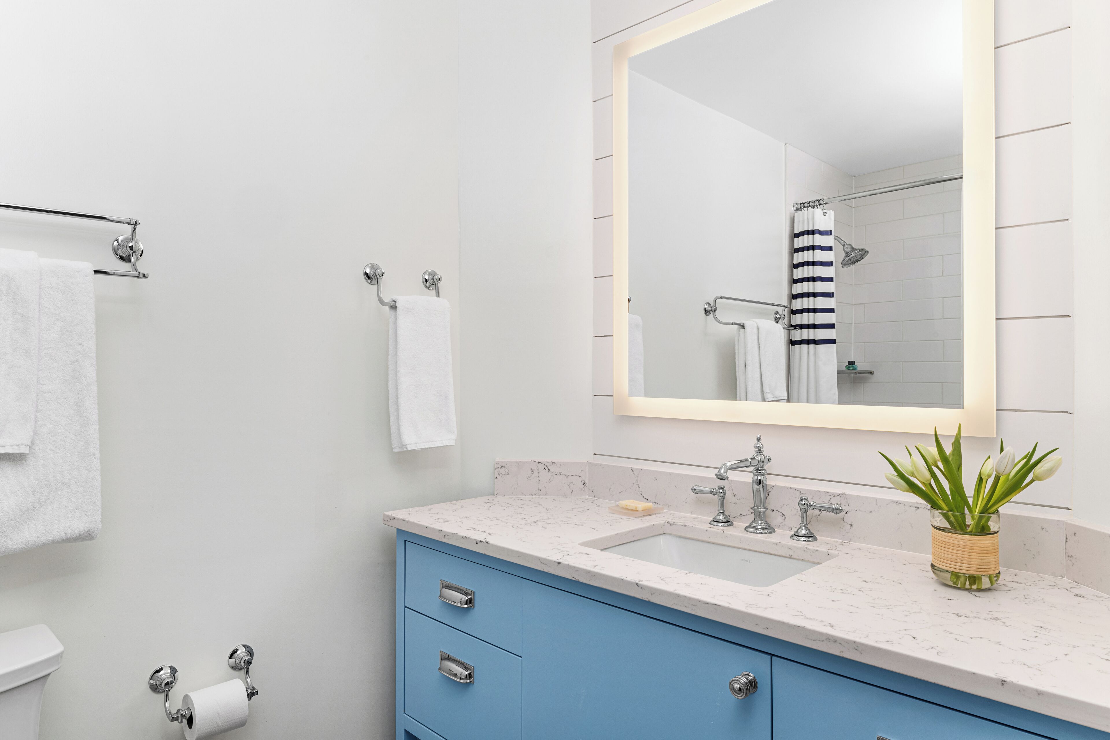 separate bathtub and shower, designer toiletries, hair dryer, towels