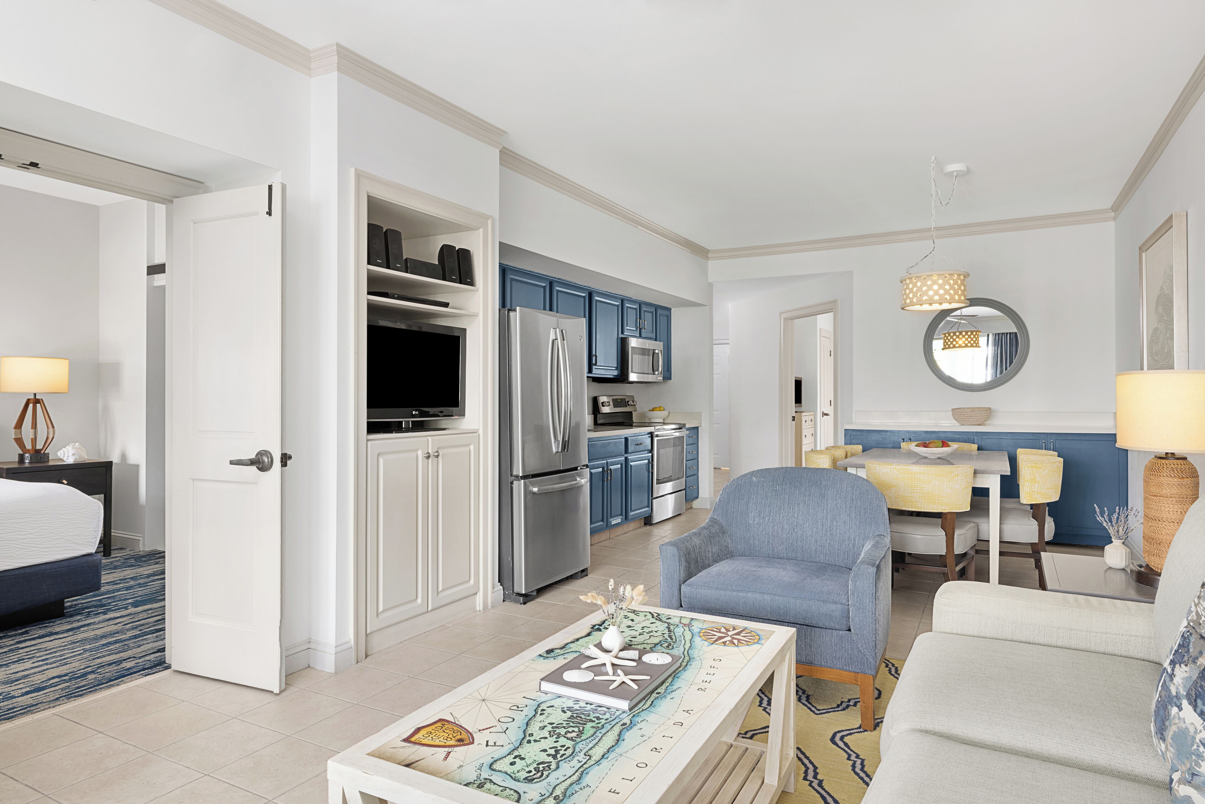 flat-screen tv, dvd player, ipod dock