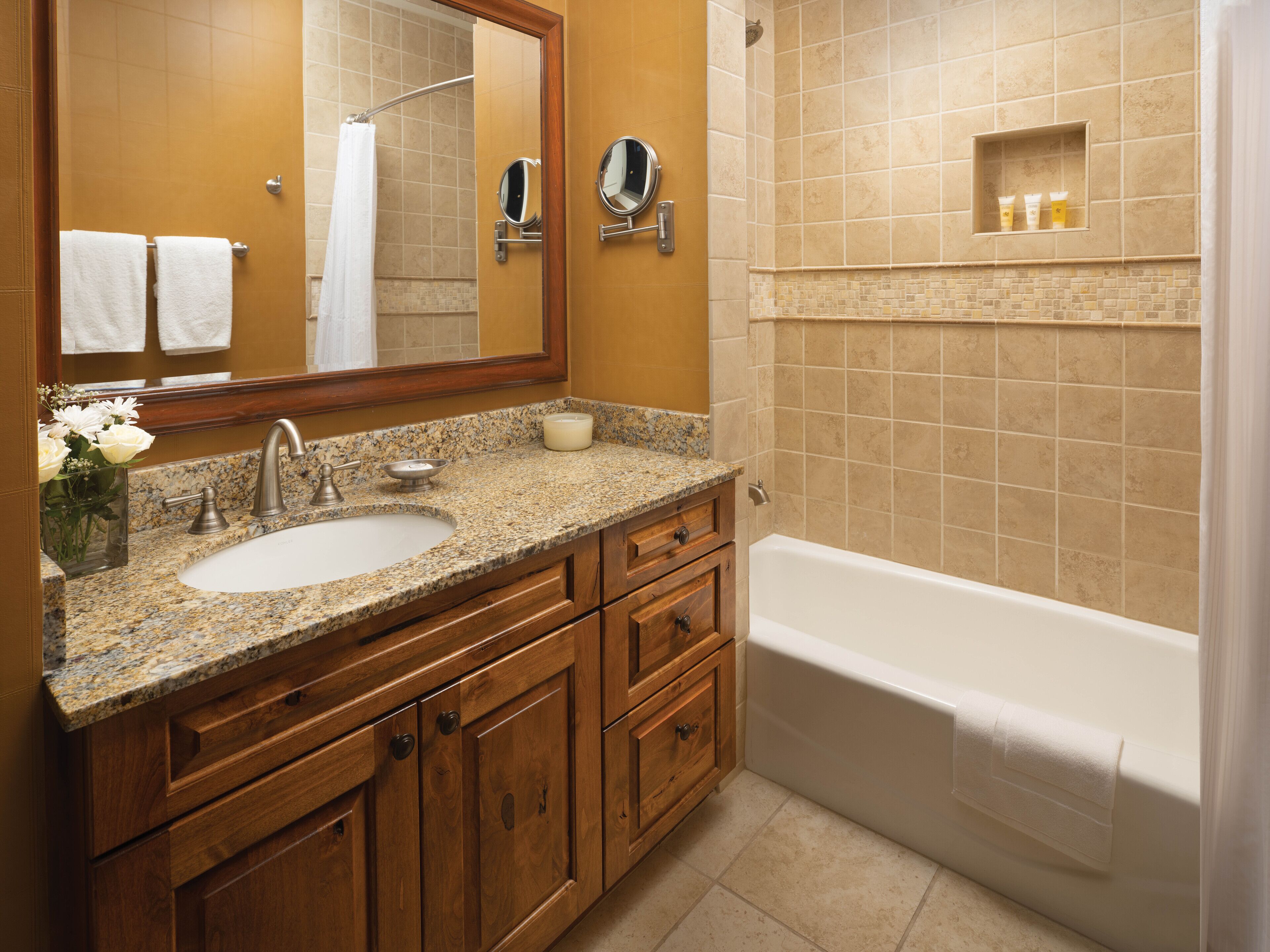 separate bathtub and shower, jetted bath, free toiletries, hair dryer
