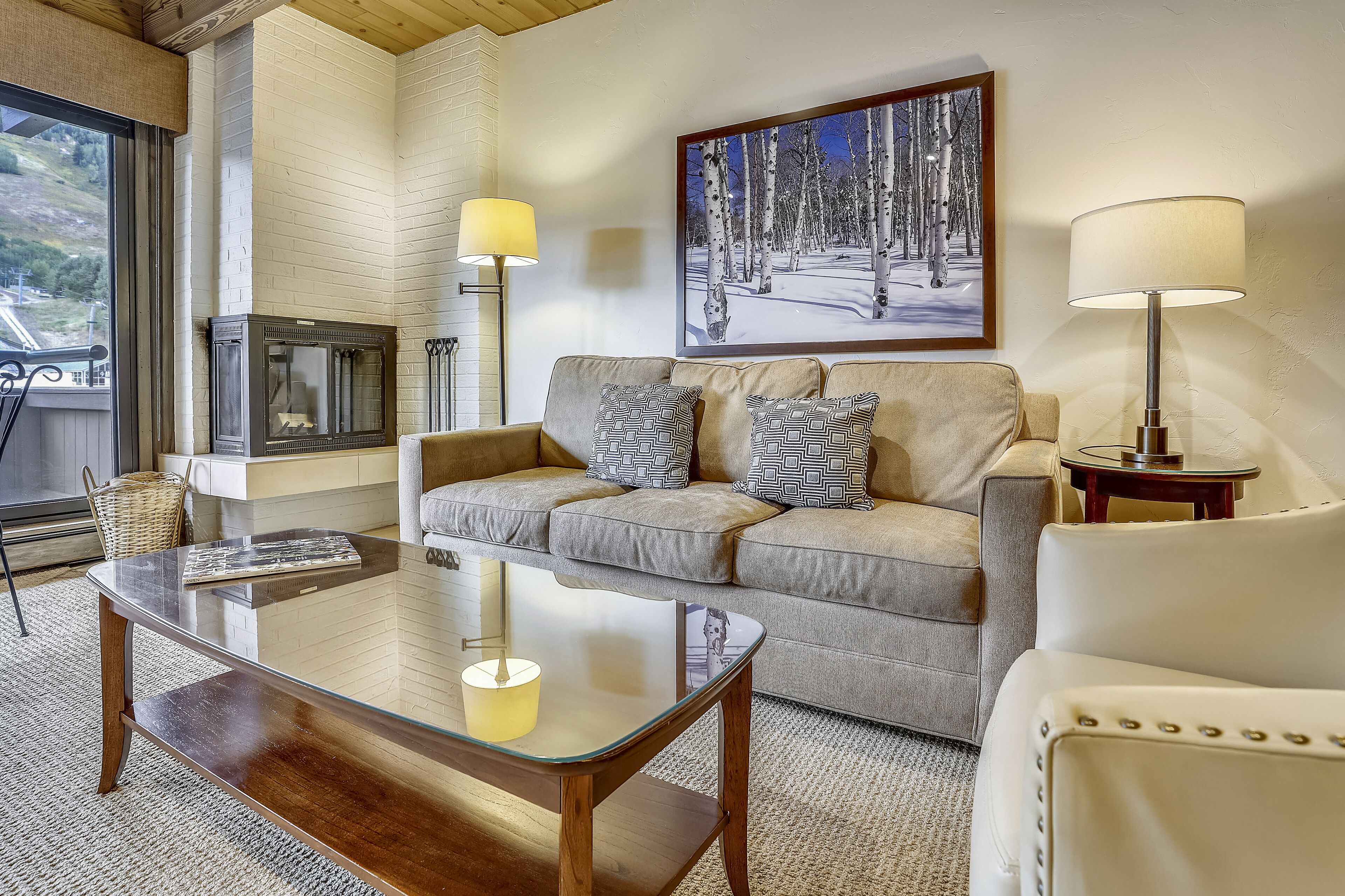 Televisión de pantalla plana, reproductor de DVD