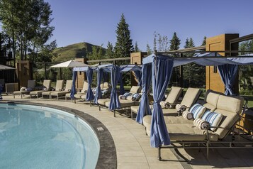 2 outdoor pools, cabanas (surcharge), sun loungers