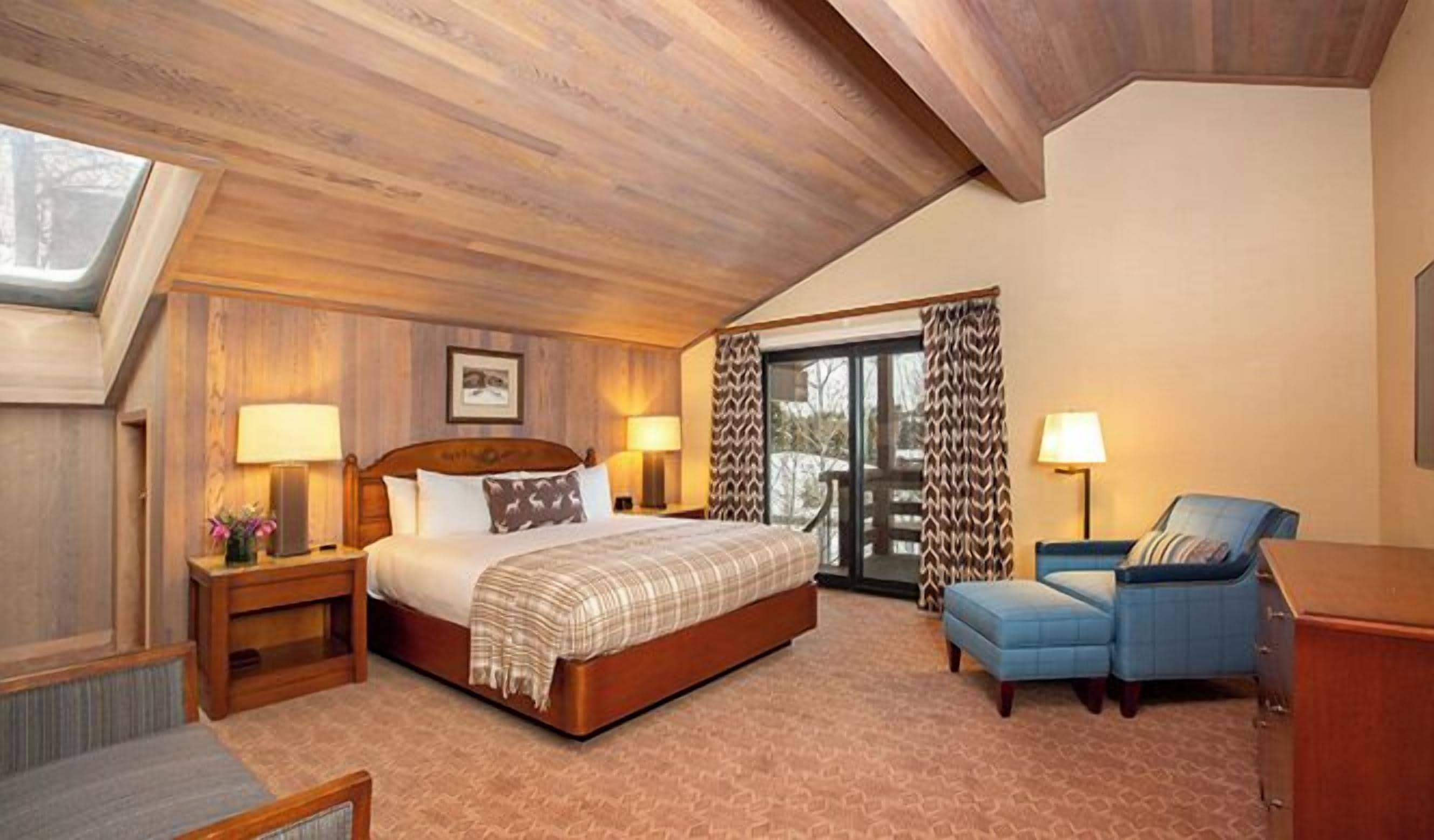 in-room safe, blackout curtains, iron/ironing board