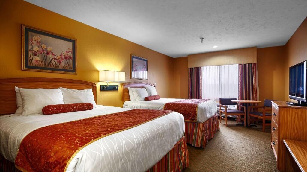 Dihias secara berasingan, dilengkapkan perabot secara berasingan 