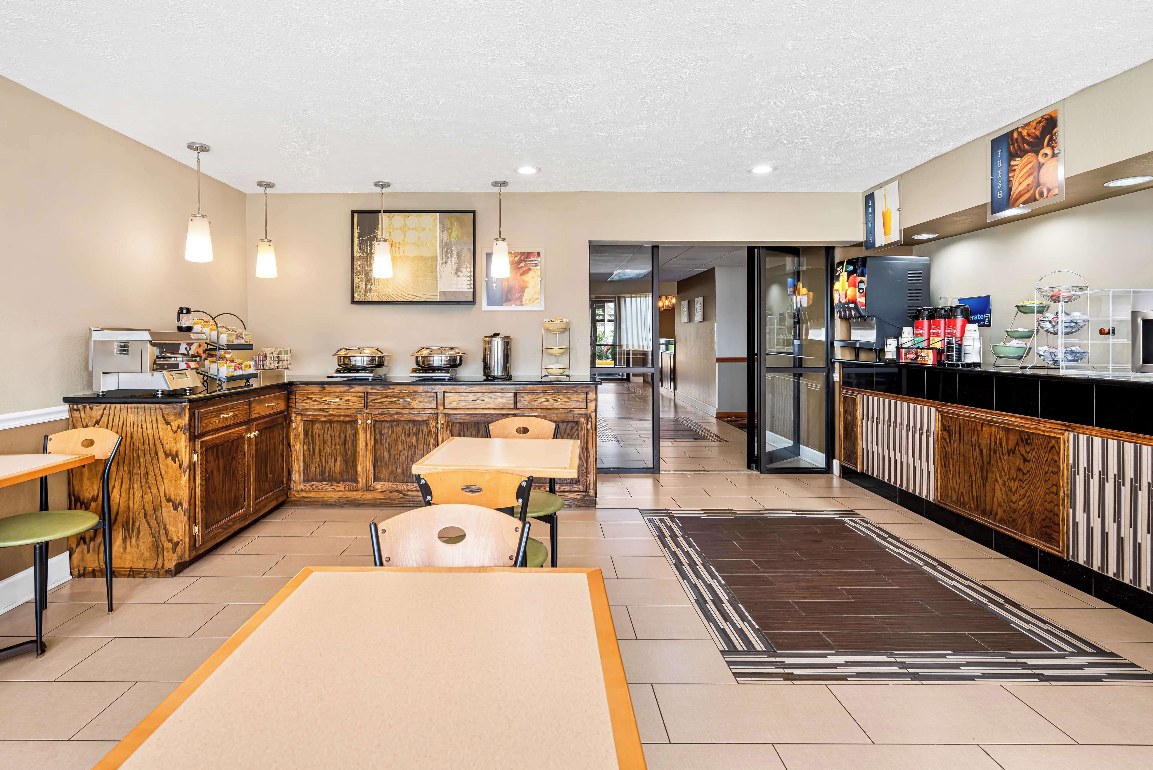 free daily self-service breakfast