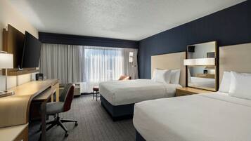 Premium bedding, in-room safe, desk, laptop workspace