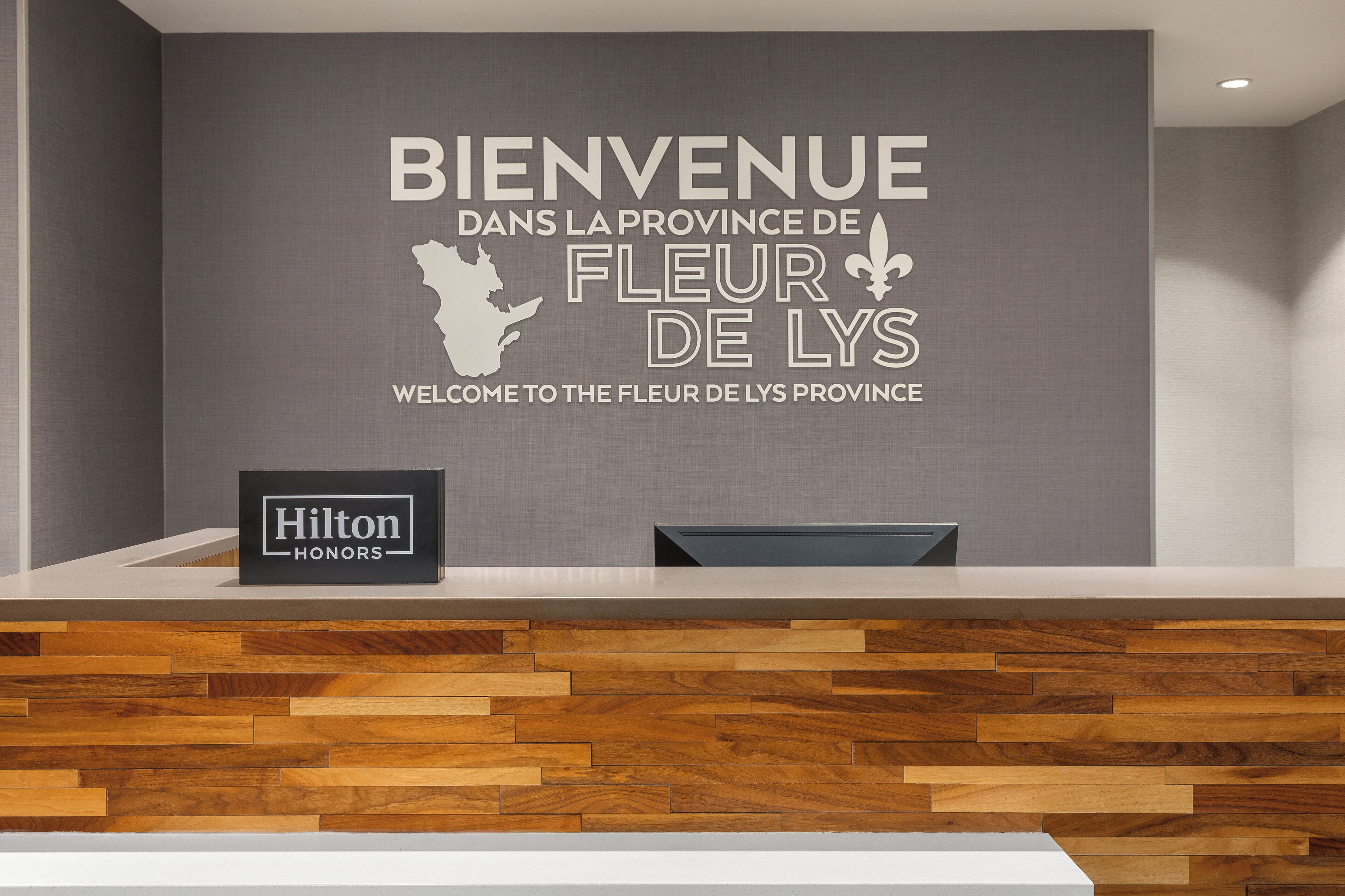 Photo - Hampton Inn & Suites Montreal-Dorval