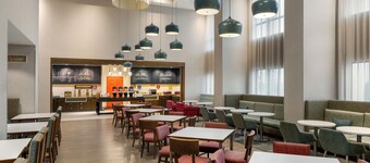Hampton Inn & Suites by Hilton Montreal-Dorval