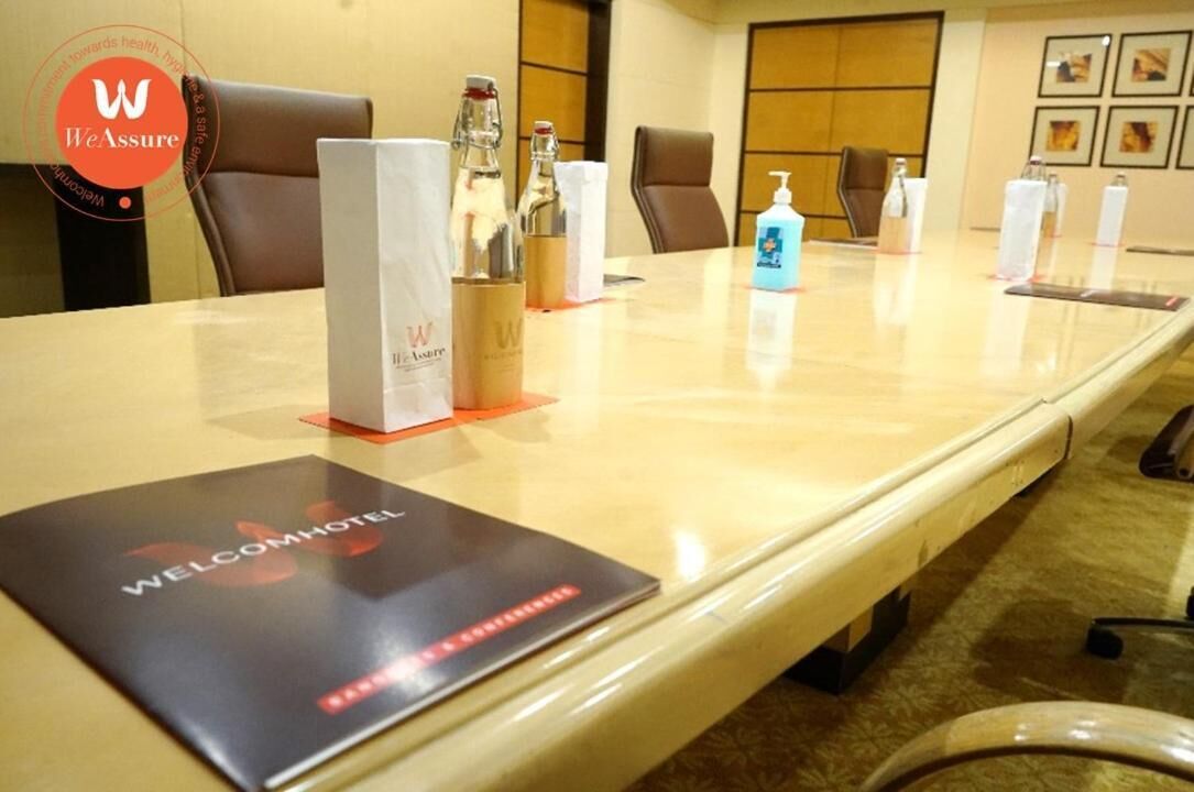 hydromassage showerhead, free toiletries, hair dryer, slippers