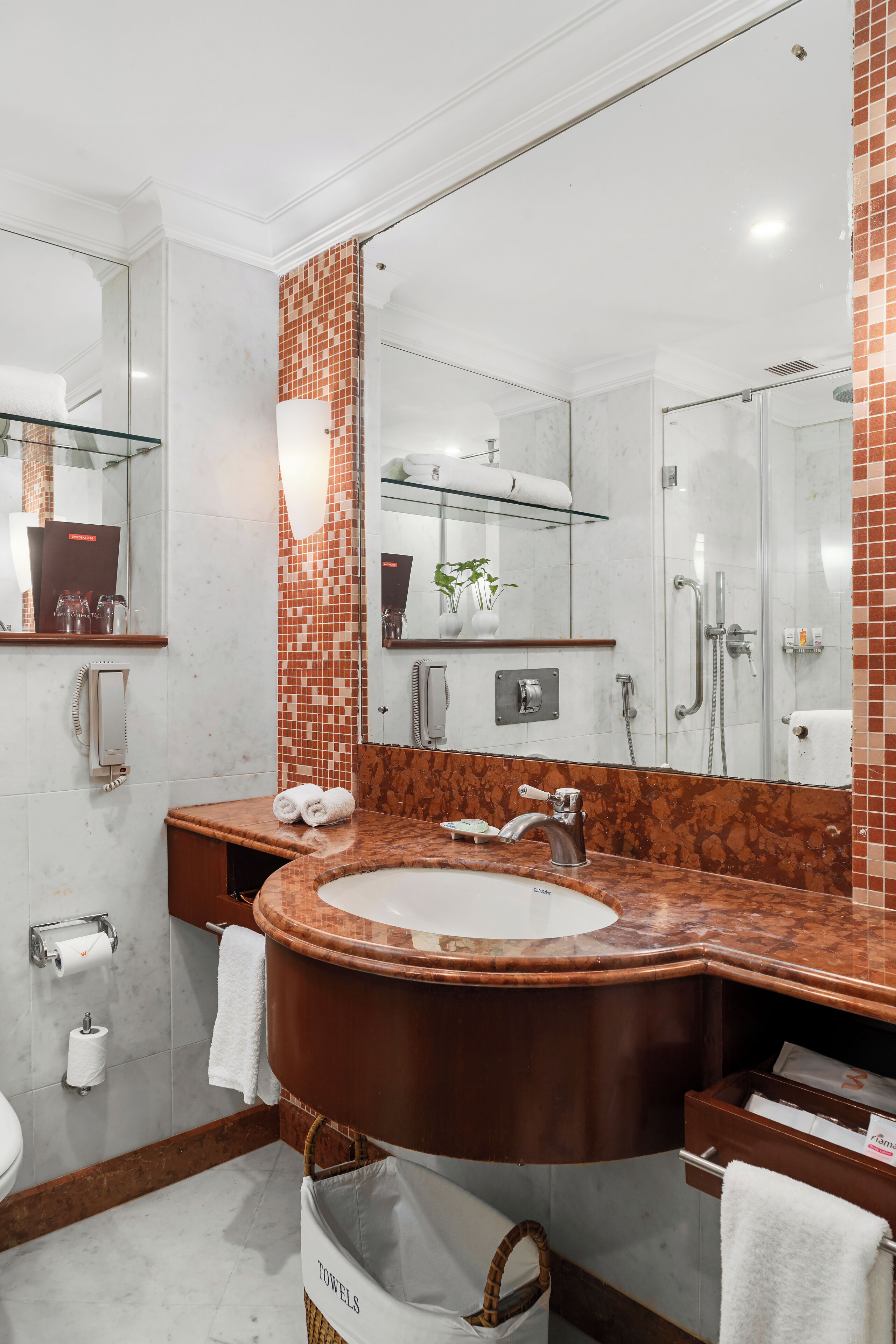 hydromassage showerhead, free toiletries, hair dryer, slippers