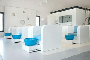 Deep-tissue massages, Thai massages, sports massages, beach massages