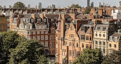 Jumeirah Carlton Tower London