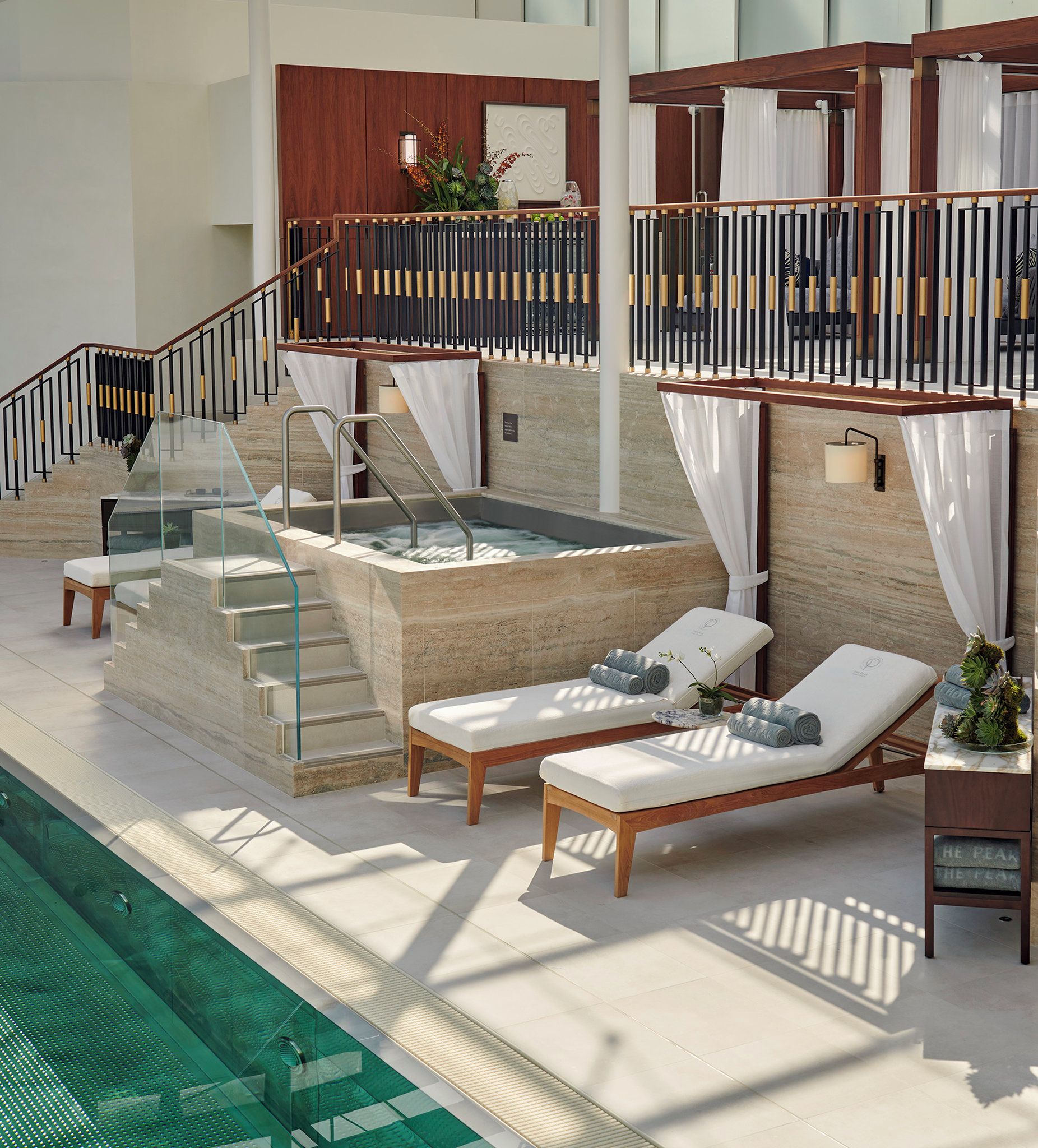 室内 SPA 浴缸